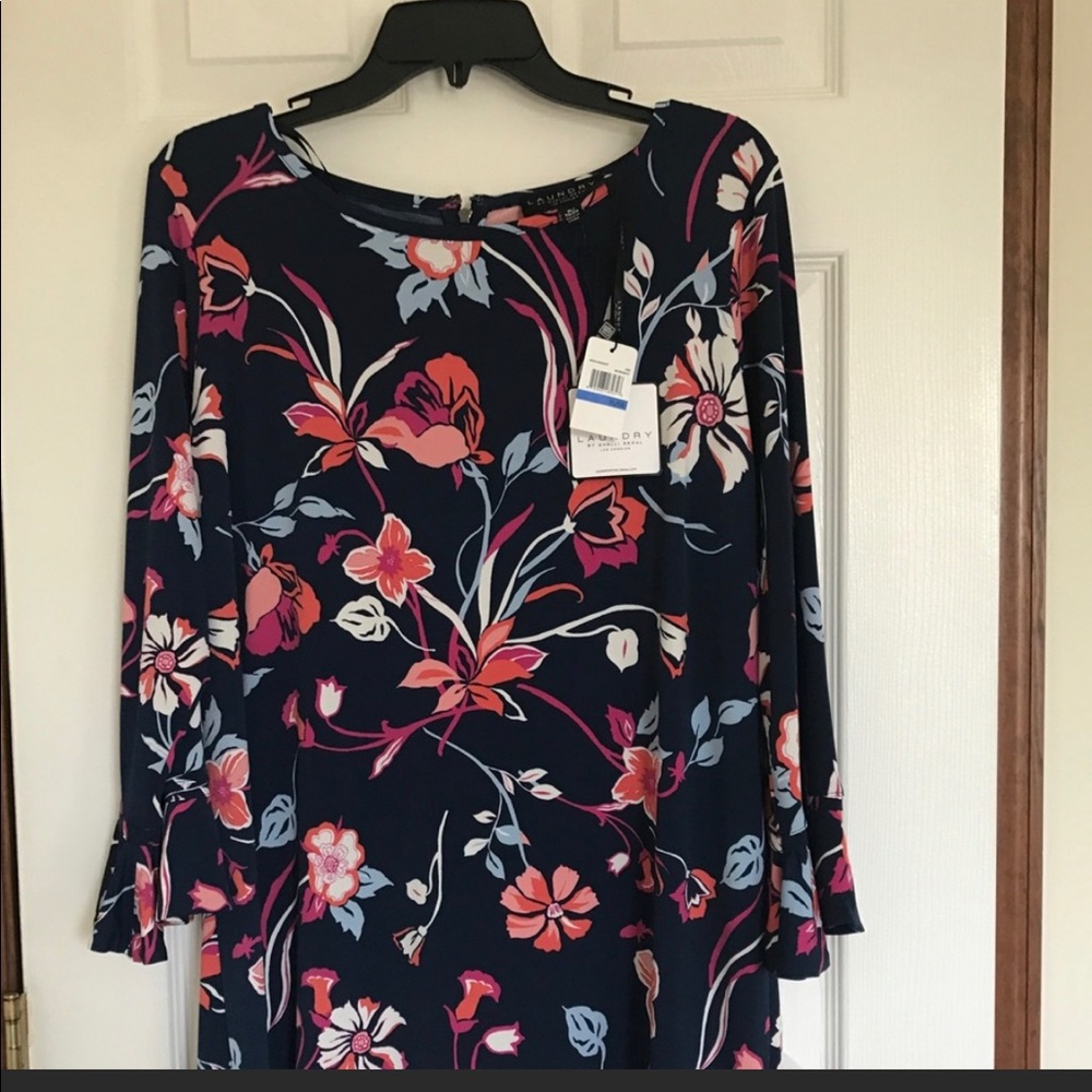 Amazing floral dress by Laundry. New with tags